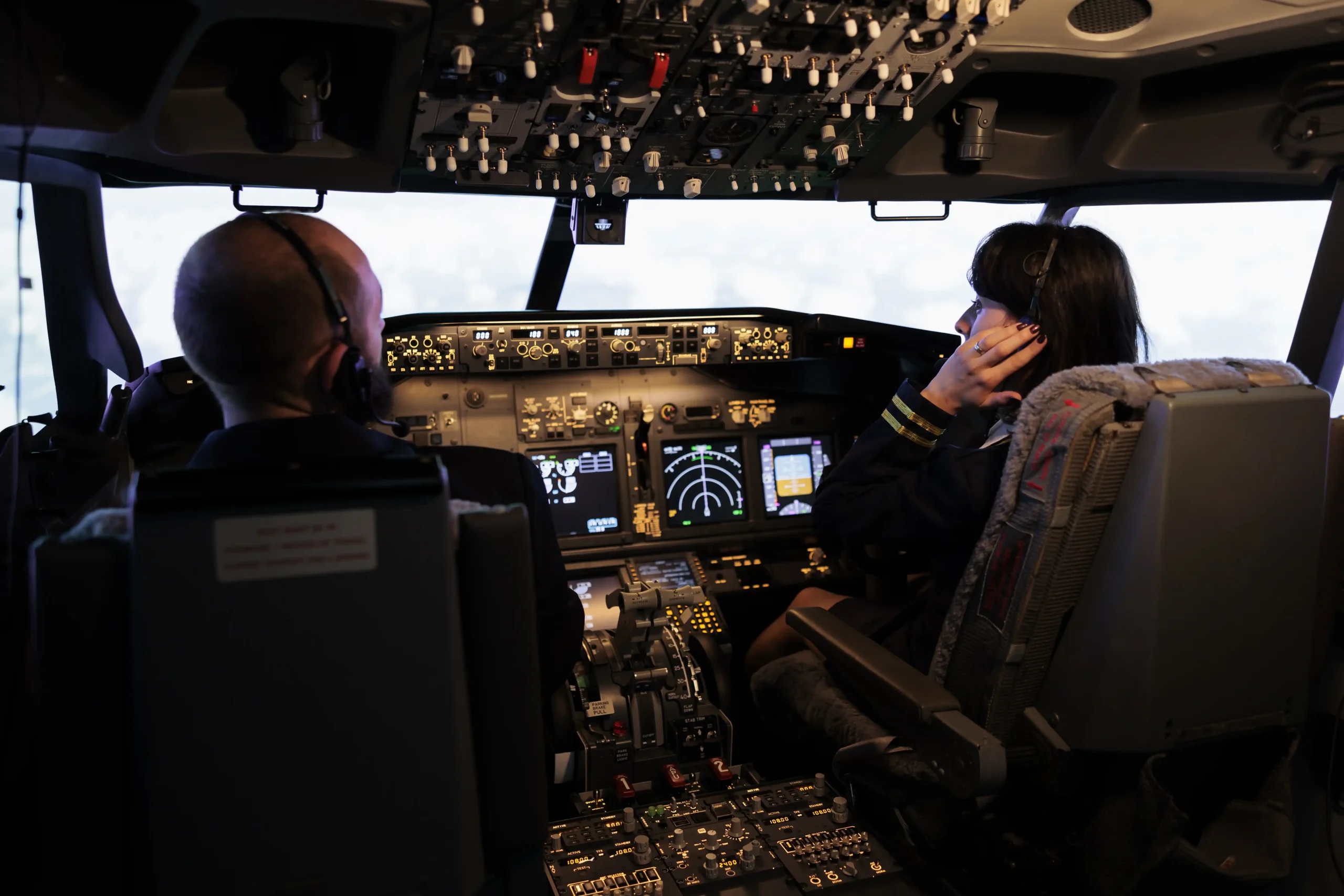 cockpit crew on simulator