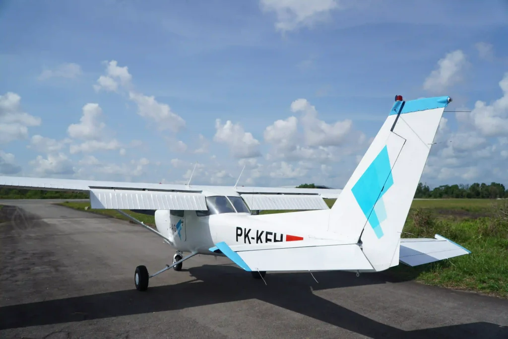 Cessna 152 PK FKH